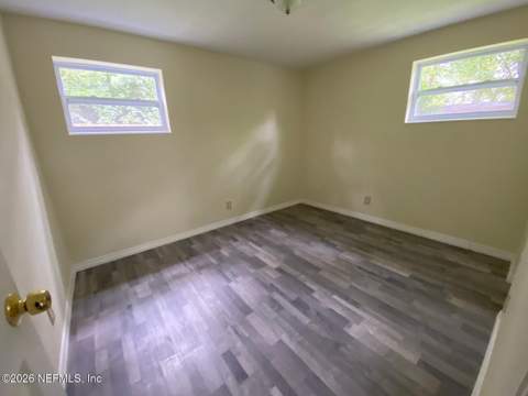 1041 Seminole Avenue, Jacksonville FL - photo 8 of 27