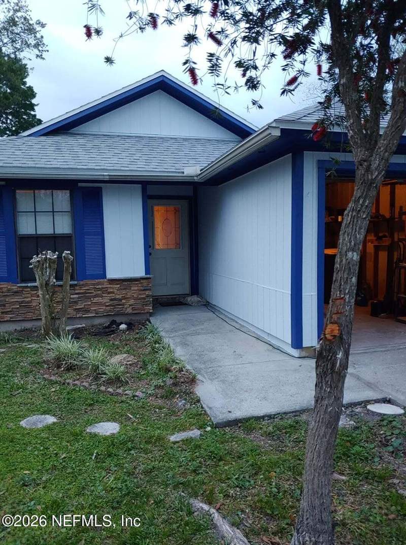 3 bedroom Single Family Residence at 8390 Argyle Corners Drive, Argyle, Jacksonville — photo 2