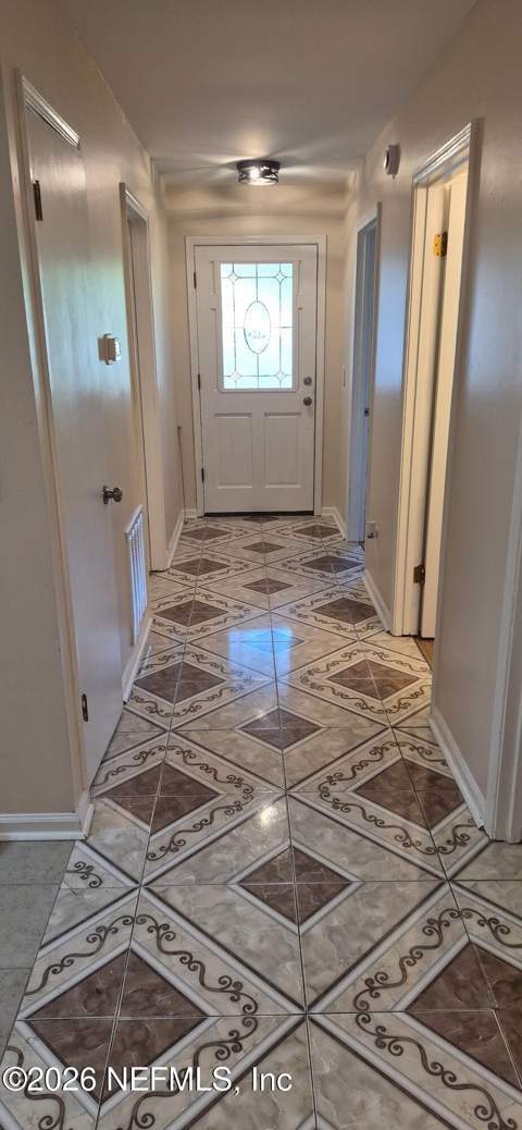 8390 Argyle Corners Drive, Jacksonville FL - photo 13 of 30