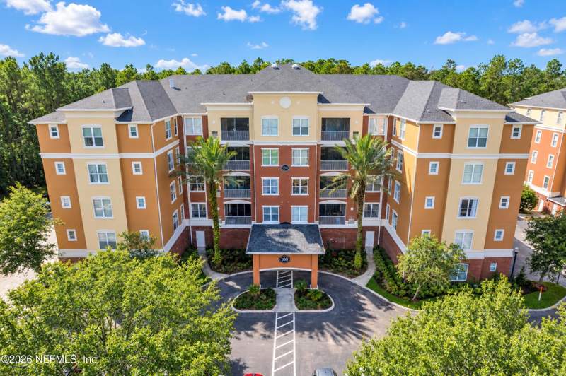 3 bedroom Condominium at 4480 Deerwood Lake Parkway #151, Deerwood Place, Jacksonville — photo 2