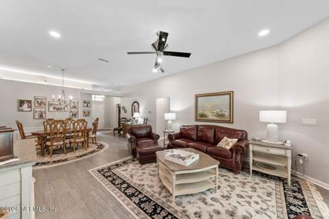 9239 Sunrise Breeze Circle, Jacksonville FL - photo 12 of 54