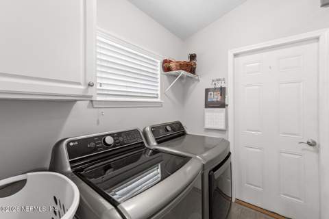 9239 Sunrise Breeze Circle, Jacksonville FL - photo 23 of 54