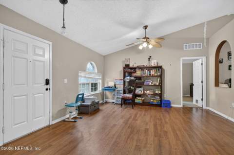 3196 Shadow Creek Road, Jacksonville FL - photo 7 of 40
