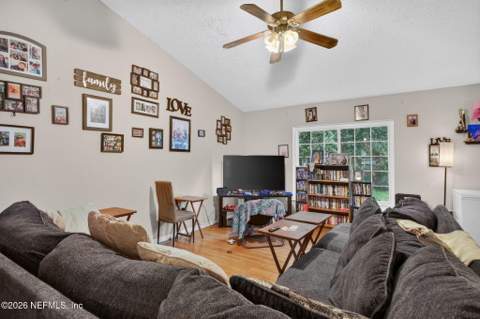 3196 Shadow Creek Road, Jacksonville FL - photo 18 of 40