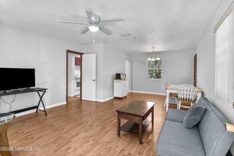 5779 Lake Lucina Drive, Jacksonville FL - photo 7 of 35