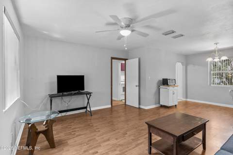 5779 Lake Lucina Drive, Jacksonville FL - photo 8 of 35