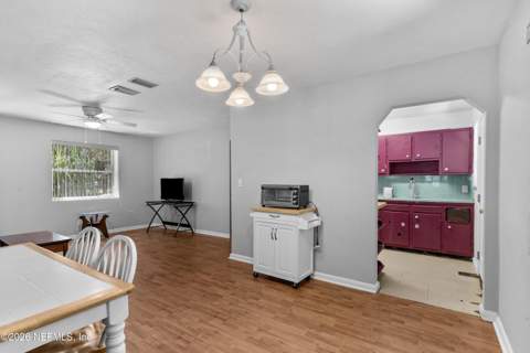5779 Lake Lucina Drive, Jacksonville FL - photo 11 of 35