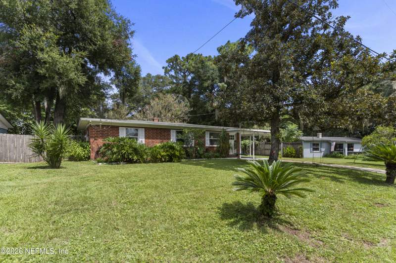 3 bedroom Single Family Residence at 5779 Lake Lucina Drive, Lake Lucina, Jacksonville — photo 3