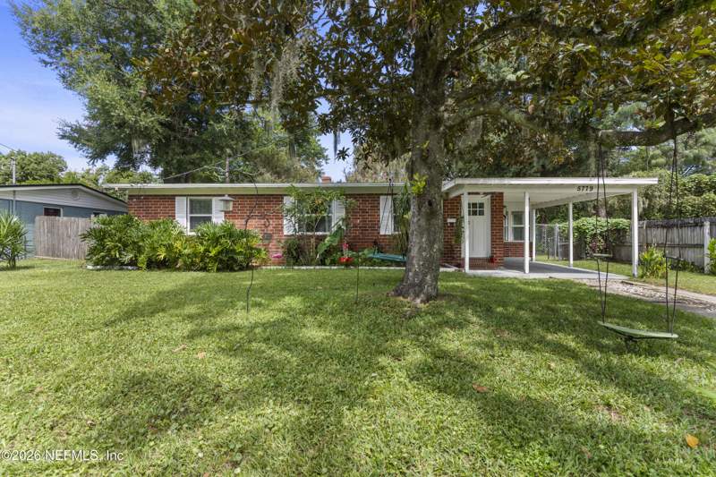 3 bedroom Single Family Residence at 5779 Lake Lucina Drive, Lake Lucina, Jacksonville — photo 4