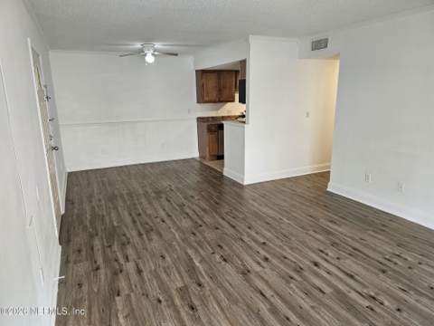 3737 Loretto Road #907, Jacksonville FL - photo 13 of 21