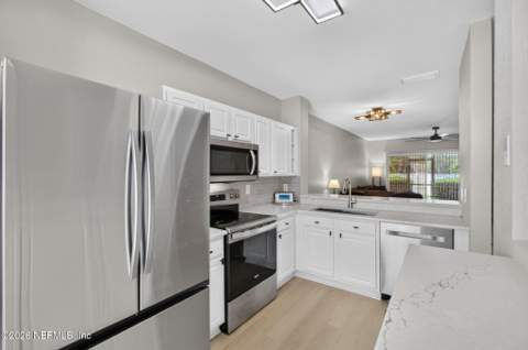 12311 Kensington Lakes Drive #1305, Jacksonville FL - photo 8 of 45