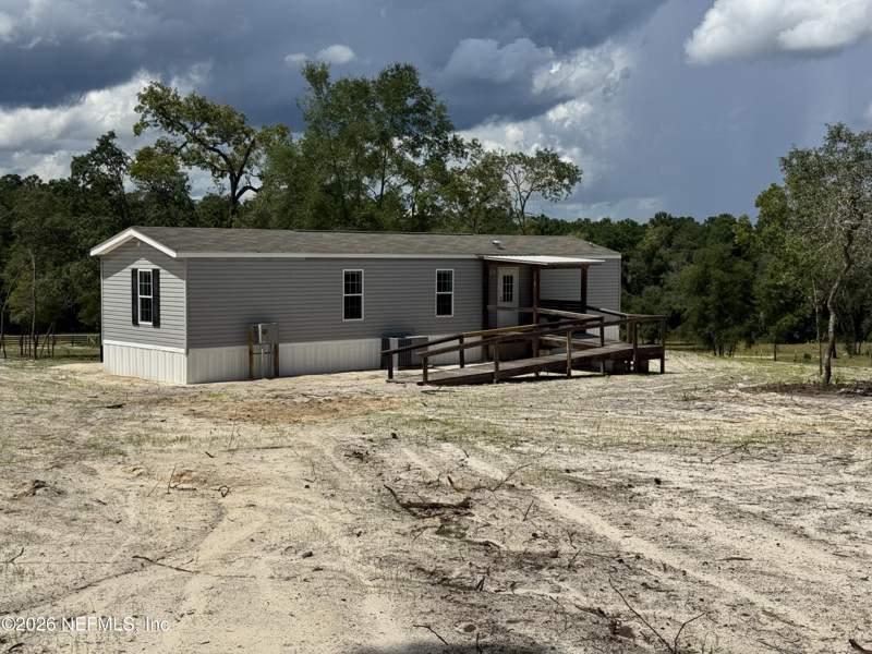2 bedroom Single Family Residence at 282 Beecher Springs Road, Crescent City, Crescent City — photo 3