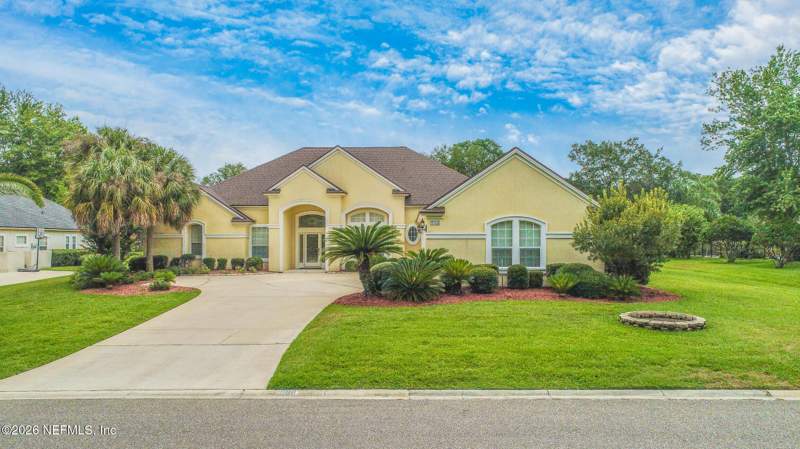 5 bedroom Single Family Residence at 586 Golden Links Drive, Orange Park Cc, Orange Park — photo 2