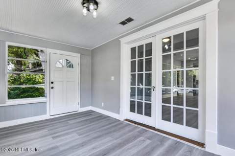 2256 Forbes Street, Jacksonville FL - photo 9 of 34