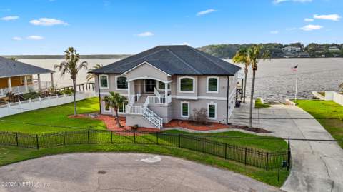 7156 Ramoth Drive, Jacksonville FL - photo 8 of 88
