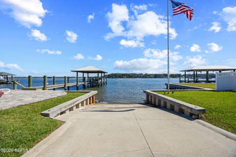 7156 Ramoth Drive, Jacksonville FL - photo 15 of 88