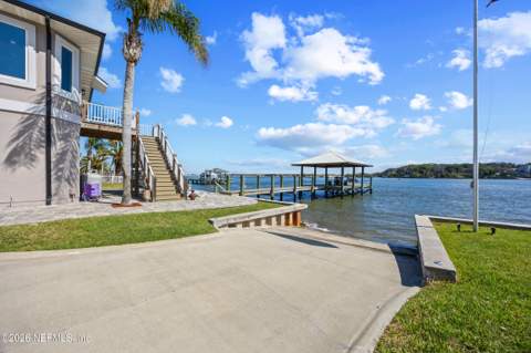 7156 Ramoth Drive, Jacksonville FL - photo 16 of 88