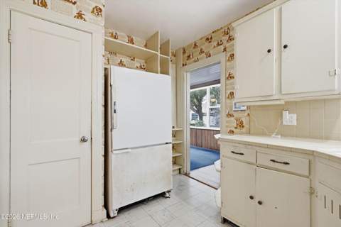 1122 MIRAMAR Avenue, Jacksonville FL - photo 10 of 38
