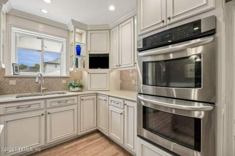 4737 Exeter Lane, Jacksonville FL - photo 16 of 36
