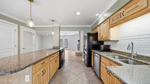 5340 Gathering Oaks Court, Jacksonville FL - photo 20 of 70