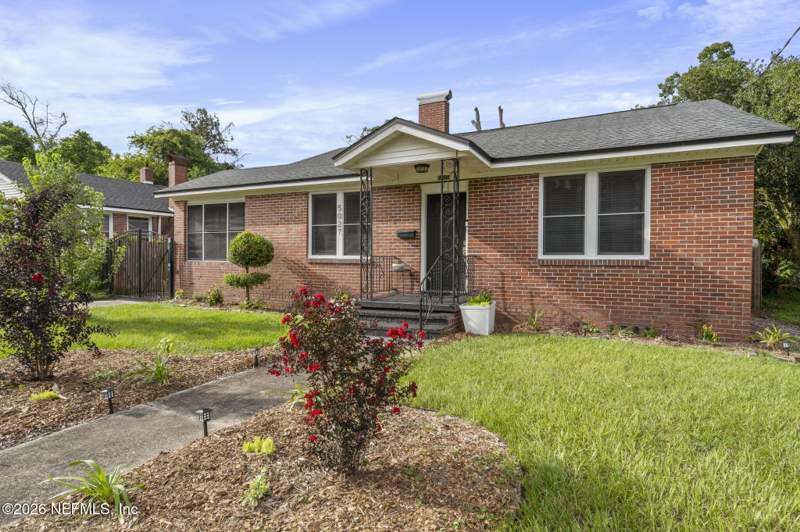 2 bedroom Single Family Residence at 5027 Blackburn Street, Lake Shore, Jacksonville — photo 3