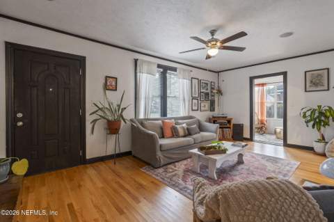 5027 Blackburn Street, Jacksonville FL - photo 6 of 34