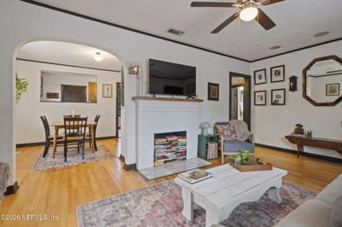 5027 Blackburn Street, Jacksonville FL - photo 8 of 34