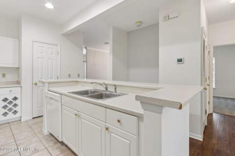 10901 Burnt Mill Road #1107, Jacksonville FL - photo 18 of 71