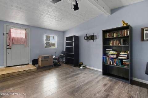 11486 Inez Drive, Jacksonville FL - photo 8 of 47