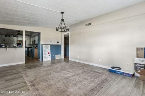 11486 Inez Drive, Jacksonville FL - photo 12 of 47