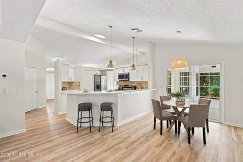5312 Blue Pacific Drive, Jacksonville FL - photo 14 of 42