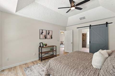 5312 Blue Pacific Drive, Jacksonville FL - photo 20 of 42