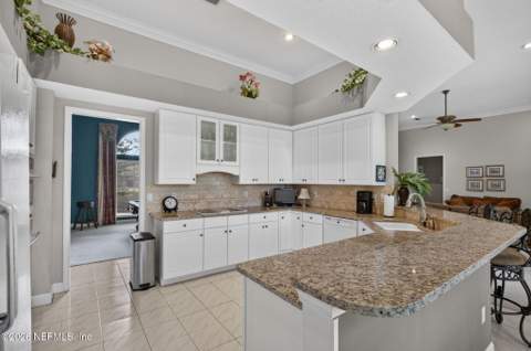 836 QUEENS HARBOR Boulevard, Jacksonville FL - photo 15 of 44