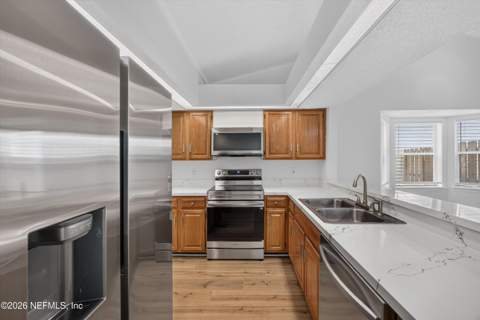 8047 Mactavish Way, Jacksonville FL - photo 18 of 35