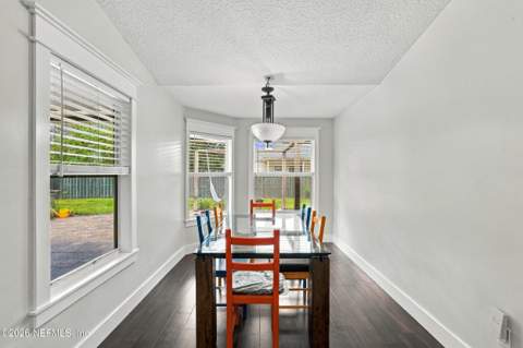 5625 Baxter Lake Drive, Jacksonville FL - photo 15 of 47
