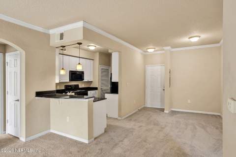8539 W Gate Parkway #9101, Jacksonville FL - photo 18 of 40
