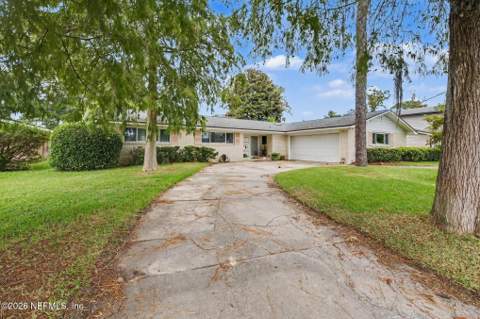 7245 Sandy Bluff Drive, Jacksonville FL - photo 6 of 32