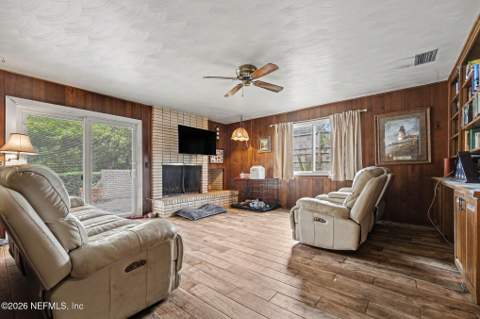 7245 Sandy Bluff Drive, Jacksonville FL - photo 9 of 32