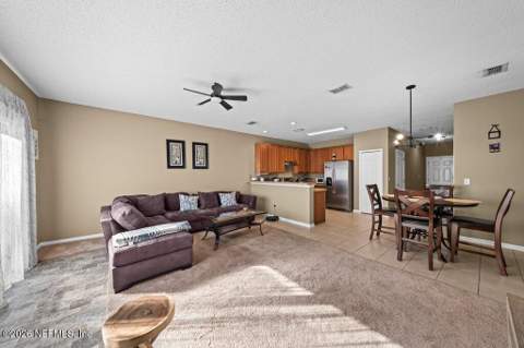 8612 Ribbon Falls Lane, Jacksonville FL - photo 8 of 31