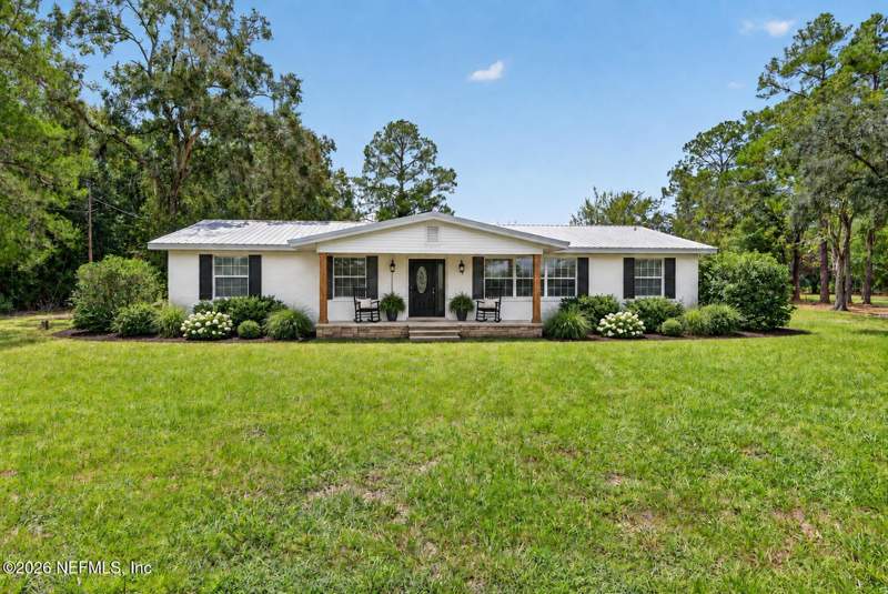 4 bedroom Single Family Residence at 6824 James Britt Road, Glen St. Mary, Glen St. Mary — photo 3