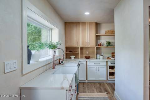 2346 Jose Circle, Jacksonville FL - photo 17 of 58