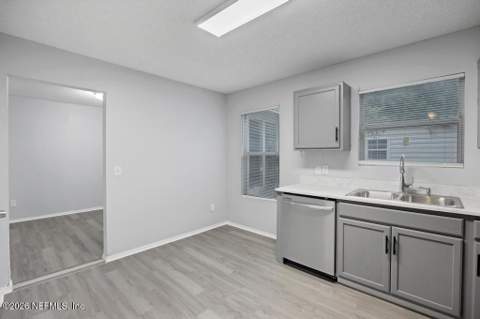 5141 Glen Alan Court, Jacksonville FL - photo 17 of 37