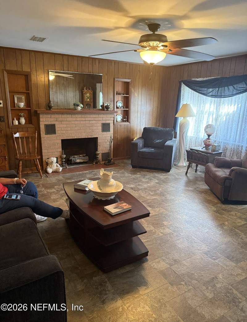 3 bedroom Single Family Residence at 240 SW Pecan Street, Keystone Heights, Keystone Heights — photo 5