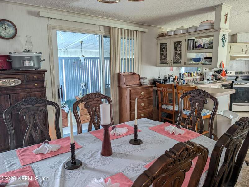 2 bedroom Mobile Home at 116 Cordell Avenue #A, Interlachen Lakes Estates, Interlachen — photo 5