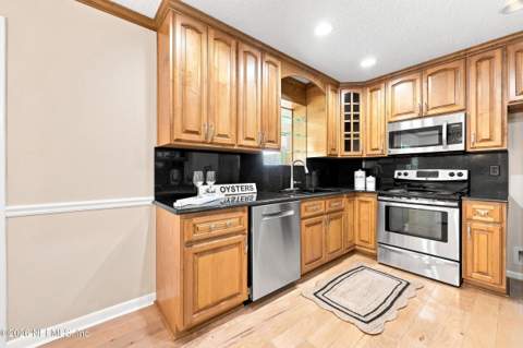 868 Trinidad Road, Jacksonville FL - photo 8 of 40