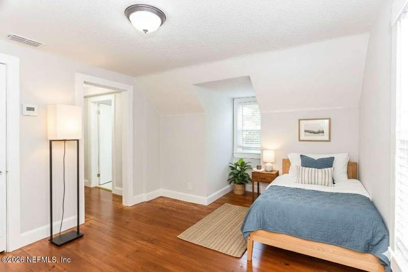 4 bedroom Single Family Residence at 4571 Park Street, Glenwood, Jacksonville — photo 5