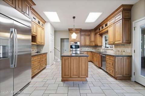 12752 Edenbridge Court, Jacksonville FL - photo 23 of 66