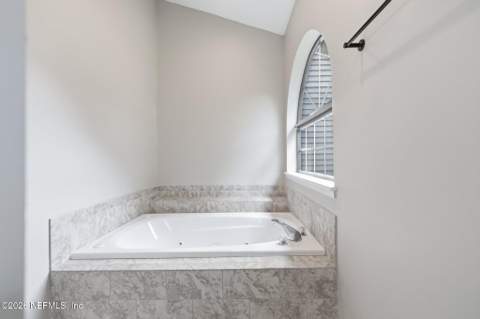2219 Broadwater Drive, Jacksonville FL - photo 13 of 58