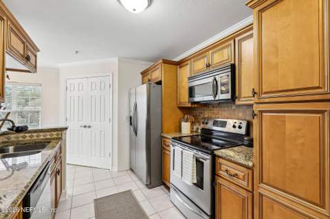 7800 Point Meadows Drive #531, Jacksonville FL - photo 12 of 38