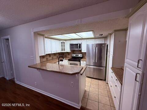 8323 Century Point Drive, Jacksonville FL - photo 12 of 29